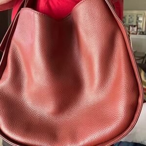 NWOT Tote Le Monde London Bucket Bag
